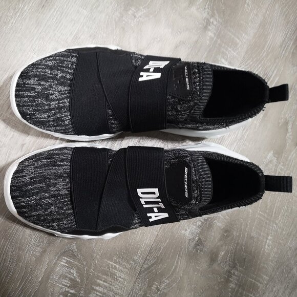 Skechers DLT-A Air Cooled Black/Grey/White Ladies Size 7 Slip On Sneakers - Picture 8 of 8